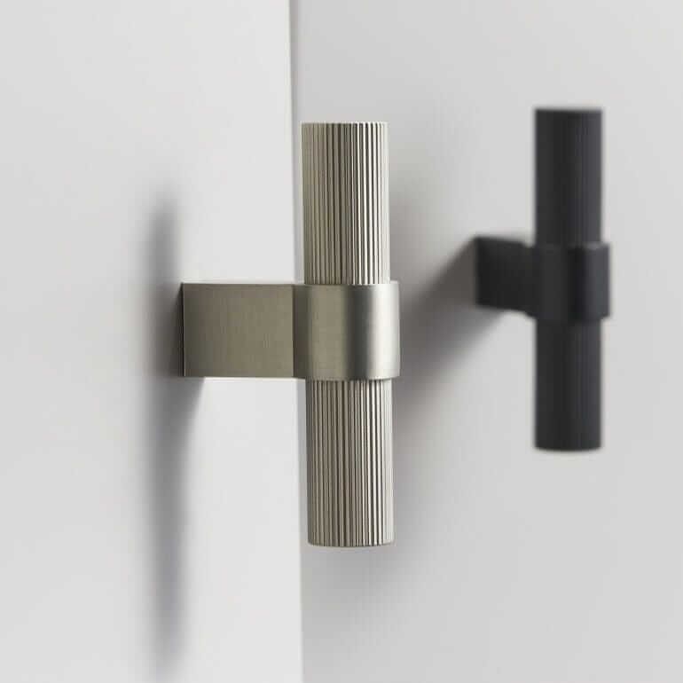 Avery Handle – alternate view 3