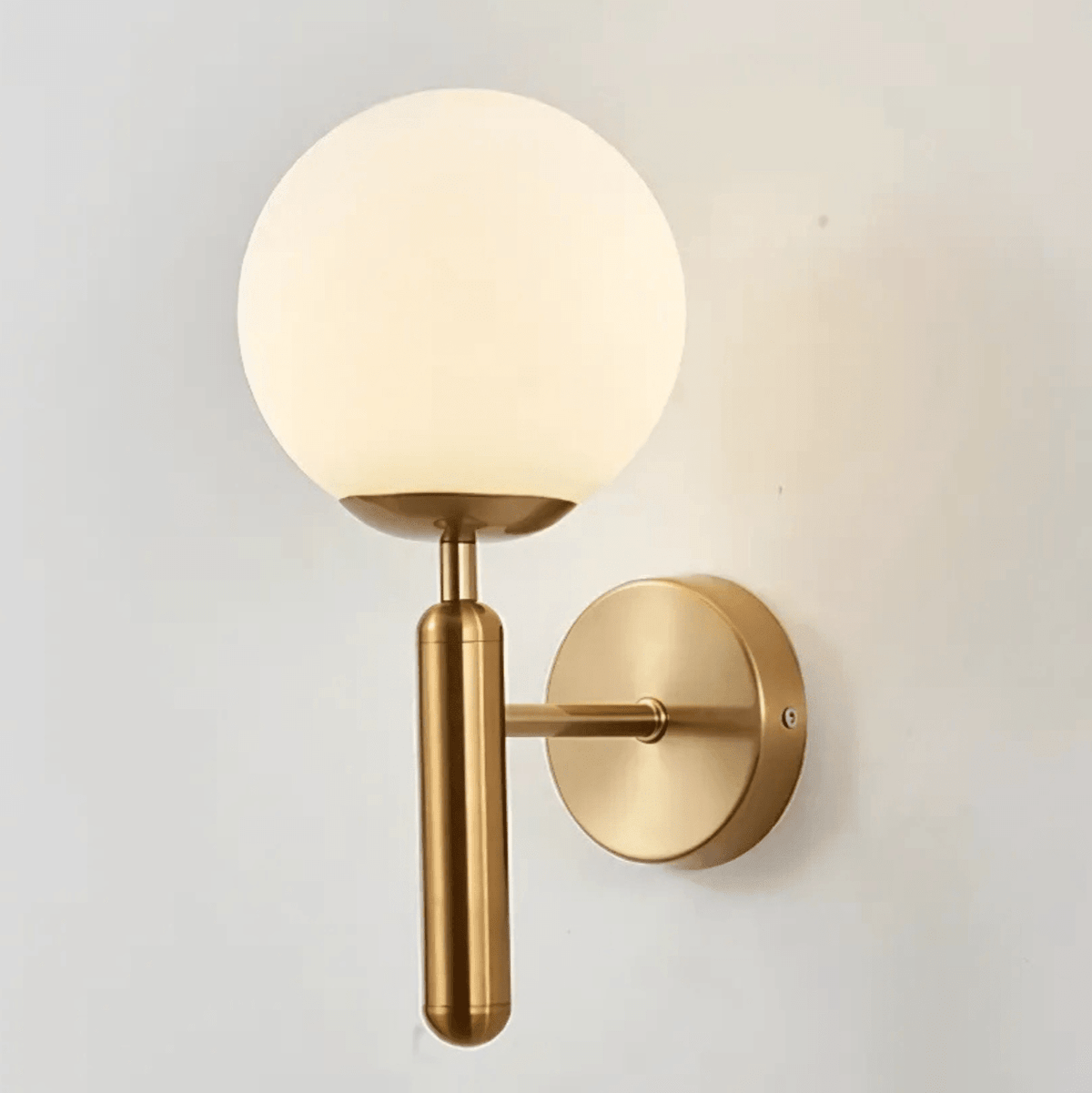 Bauer Brass Wall Light – alternate view 4