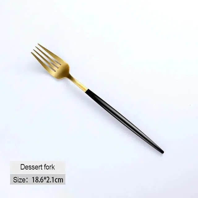 Black & Gold Cutlery Set – alternate view 9