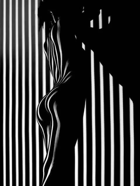 Black & White Post Modern Photography – alternate view 7
