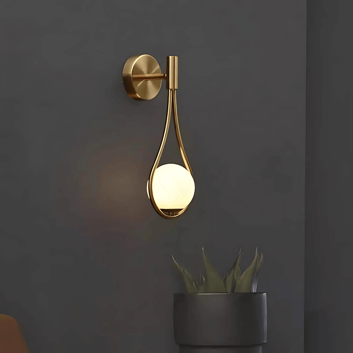 Droplet Wall Light – alternate view 2