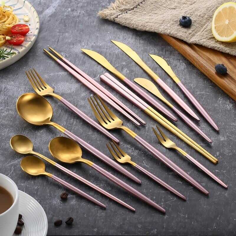 Pink & Gold Cutlery Set – alternate view 4